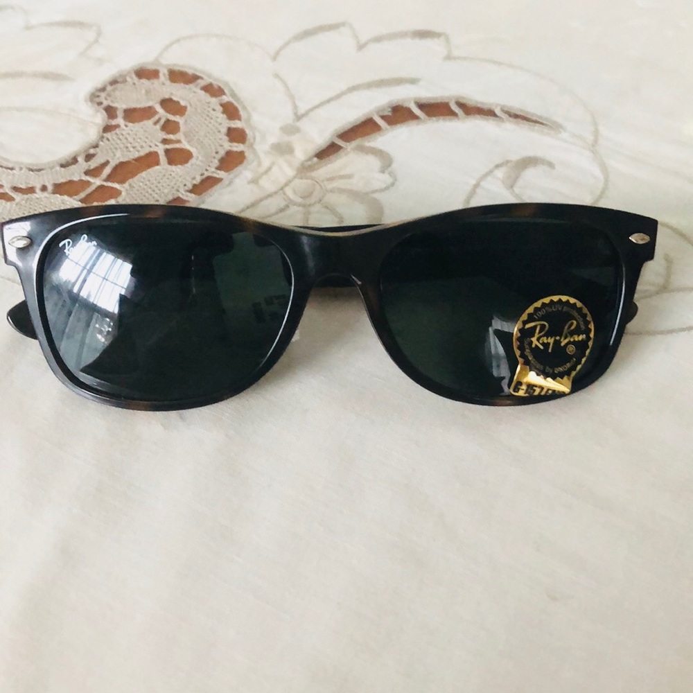 Raybans NWT
